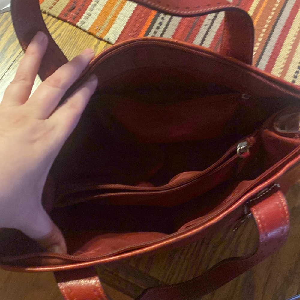 COPY - Medium Fossil Red Shoulder Bag with Smooth Leather Finish - Picture 5 of 11